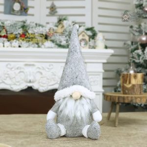 Gnome peluche, accessoire charmant pour embellir le jardin