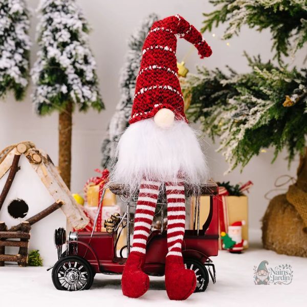 Figurine de gnome scandinave colorée pour extérieur