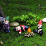 Nain de jardin moderne coloré pour décoration extérieure
