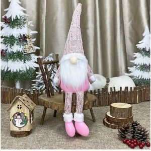 Nain de jardin festive en mode lutin de Noël
