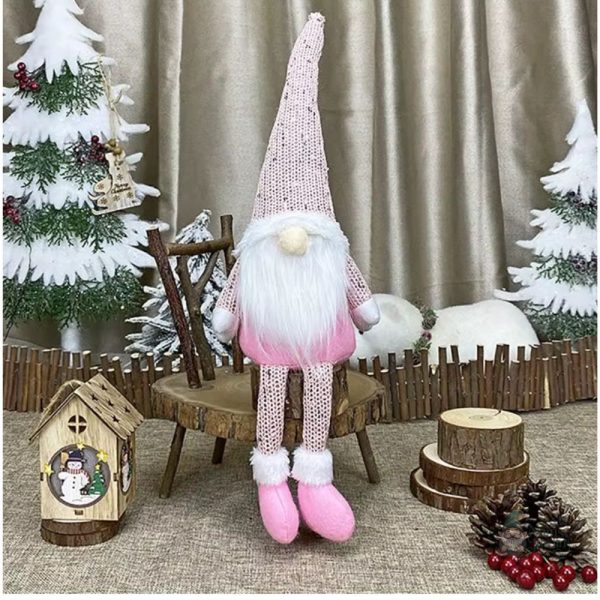 Nain de jardin festive en mode lutin de Noël