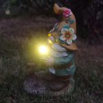 Figurine de jardin lumineuse avec design floral