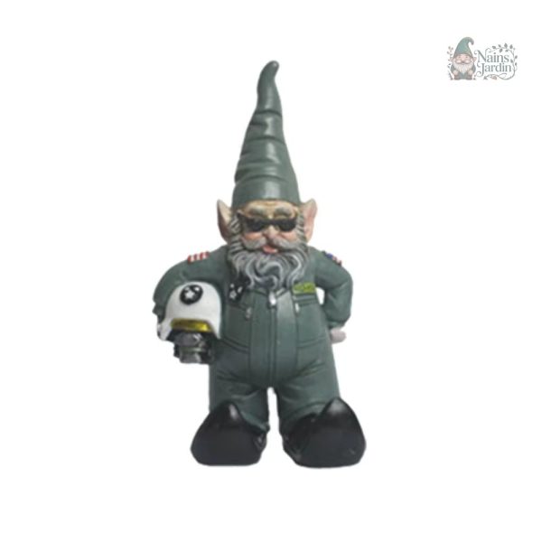 Nain de jardin en tenue d'astronaute pour embellir le jardin