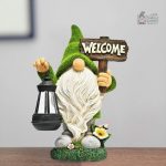 Nain de jardin en bois coloré pour extérieur