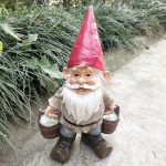 Nain de jardin moderne, figurine amusante pour le jardin
