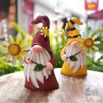 Nain de jardin en métal moderne