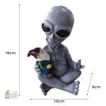 Figurine de jardin originale représentant un nain d'inspiration extraterrestre