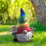 Nain de jardin moderne avec une touche de fierté