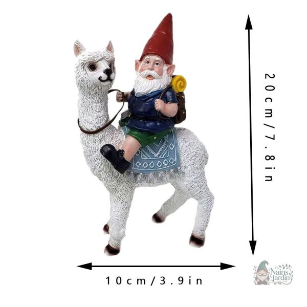 Décoration extérieure ludique avec un nain de jardin lama