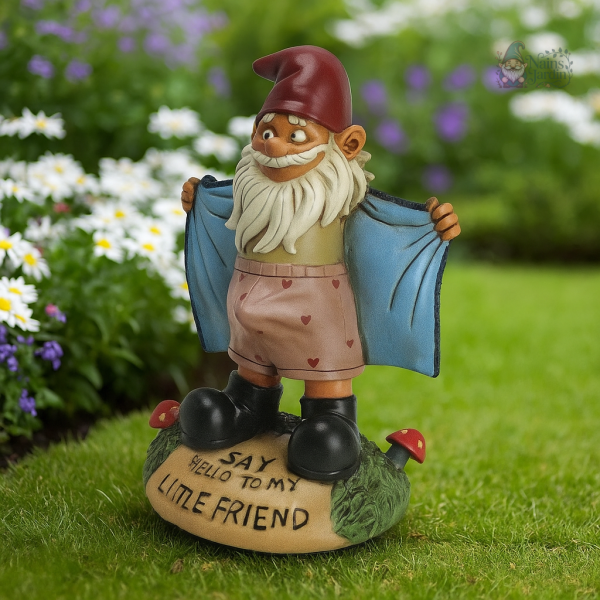 Statue de nain de jardin audacieux avec pose humoristique