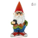 Nain de jardin humoristique en position ludique