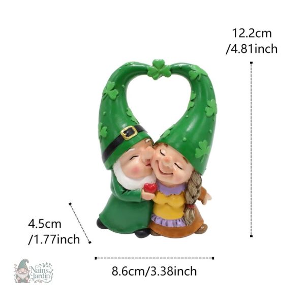 Figurine de jardin représentant Roméo et Juliette