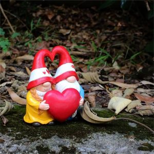Nain de jardin pour la Saint Valentin moderne