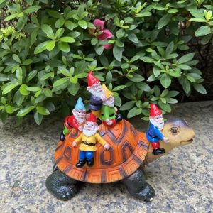 Nain de jardin tortue moderne en décoration extérieure