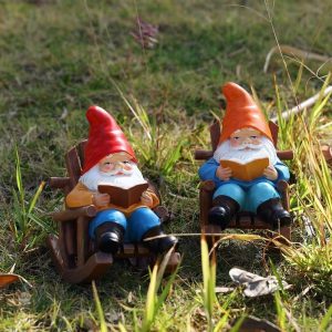 Nain de jardin traditionnel en céramique colorée